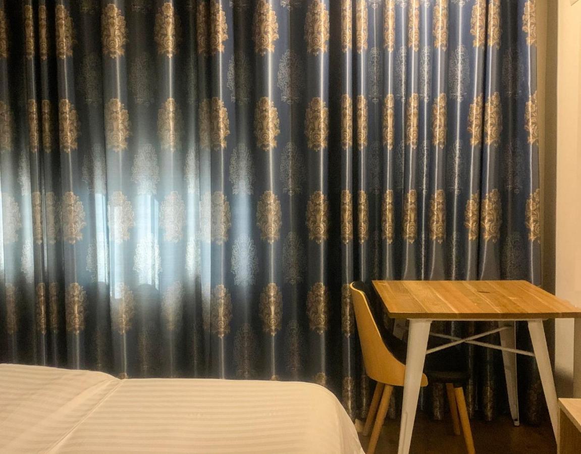 Park Hotel Tirana Yzberish Ngoại thất bức ảnh