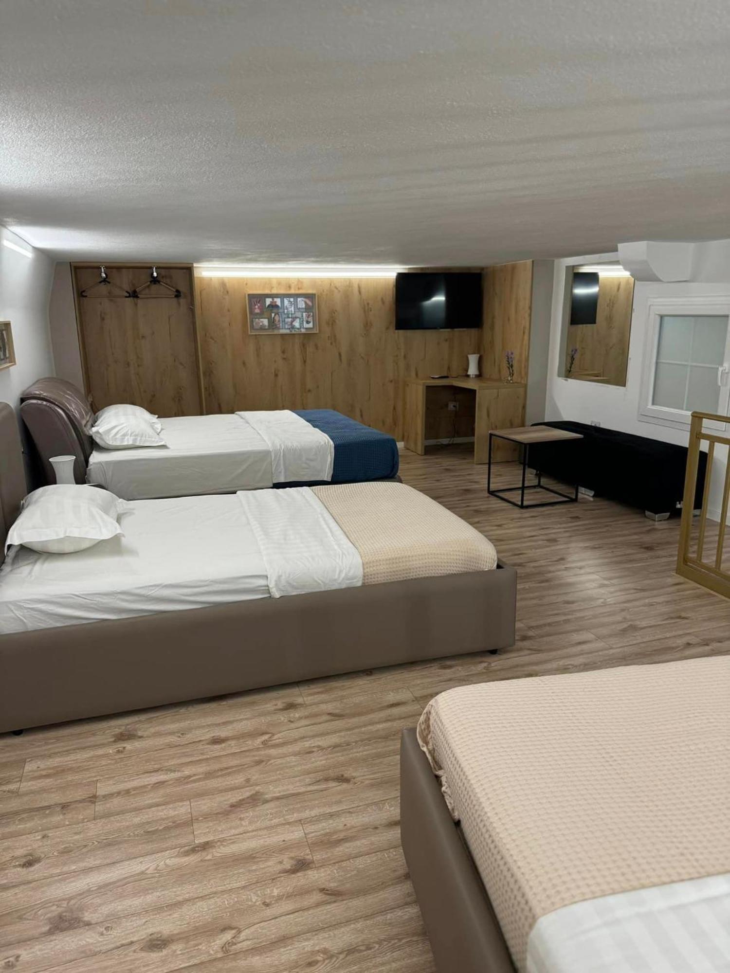 Park Hotel Tirana Yzberish Ngoại thất bức ảnh