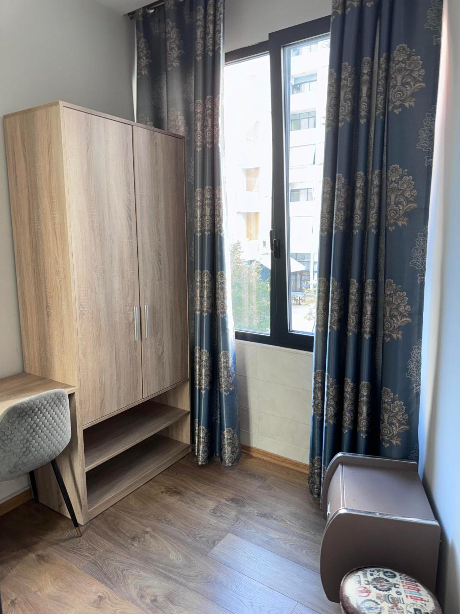 Park Hotel Tirana Yzberish Ngoại thất bức ảnh