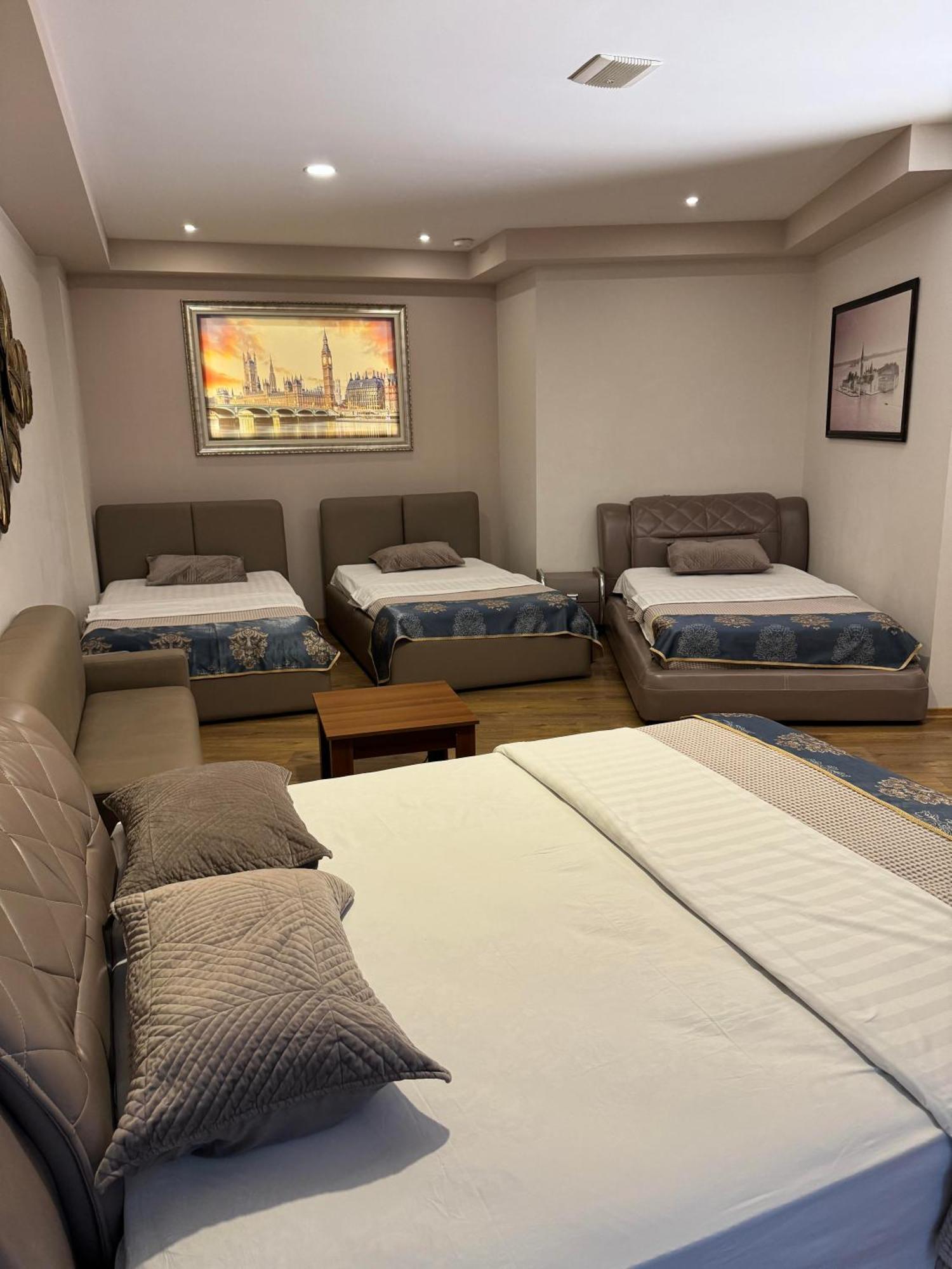 Park Hotel Tirana Yzberish Ngoại thất bức ảnh