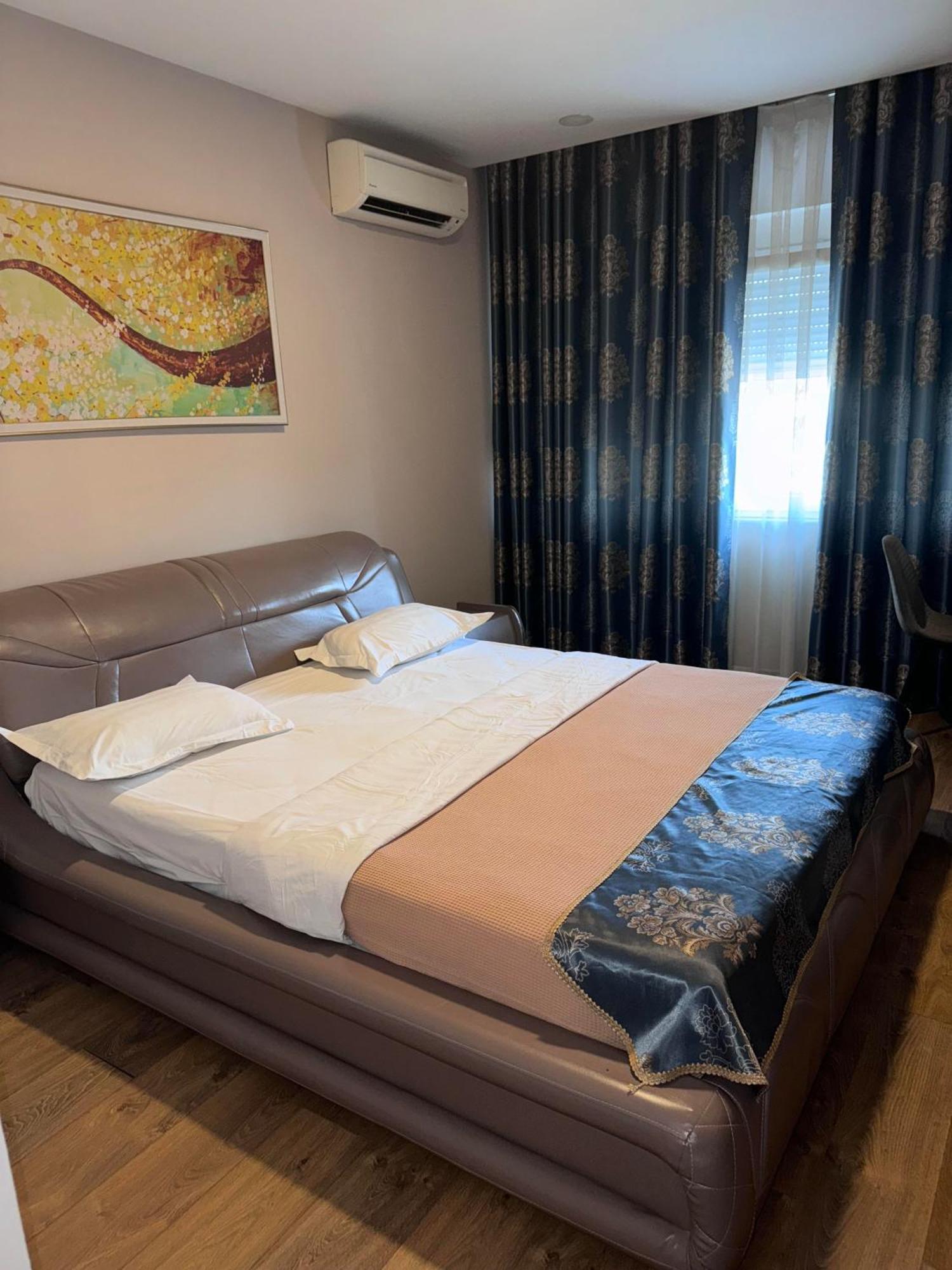 Park Hotel Tirana Yzberish Ngoại thất bức ảnh
