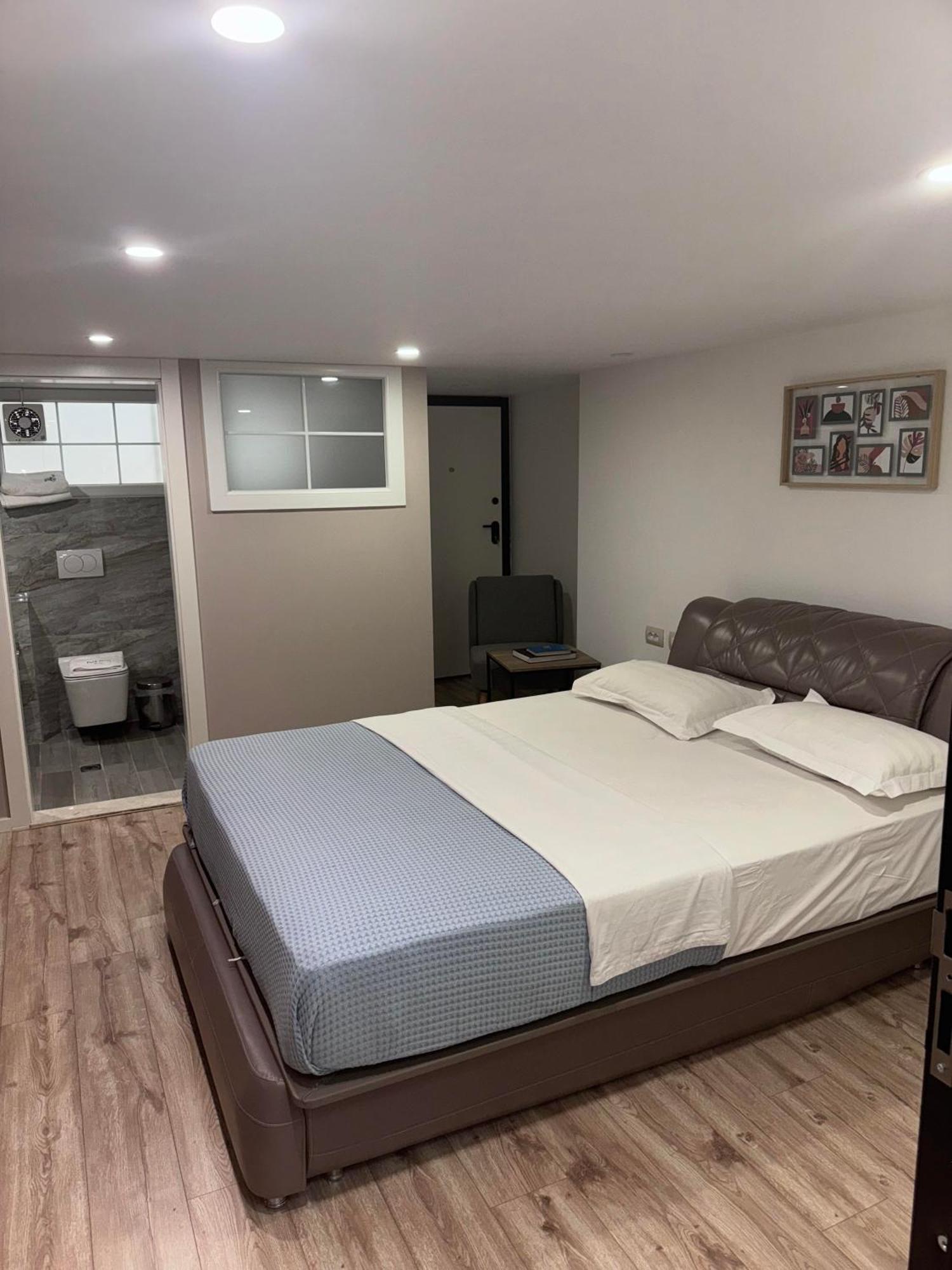 Park Hotel Tirana Yzberish Ngoại thất bức ảnh