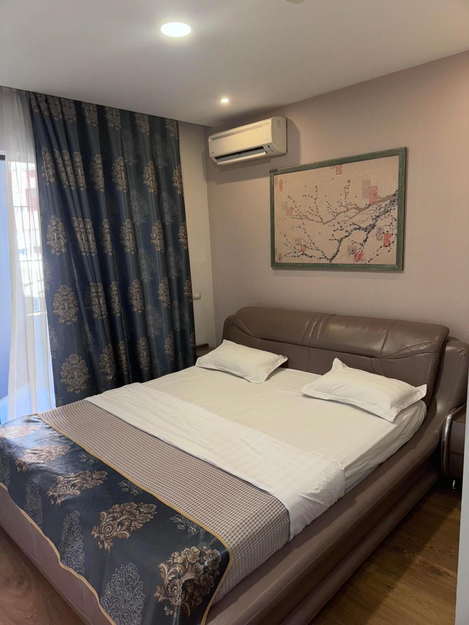 Park Hotel Tirana Yzberish Ngoại thất bức ảnh