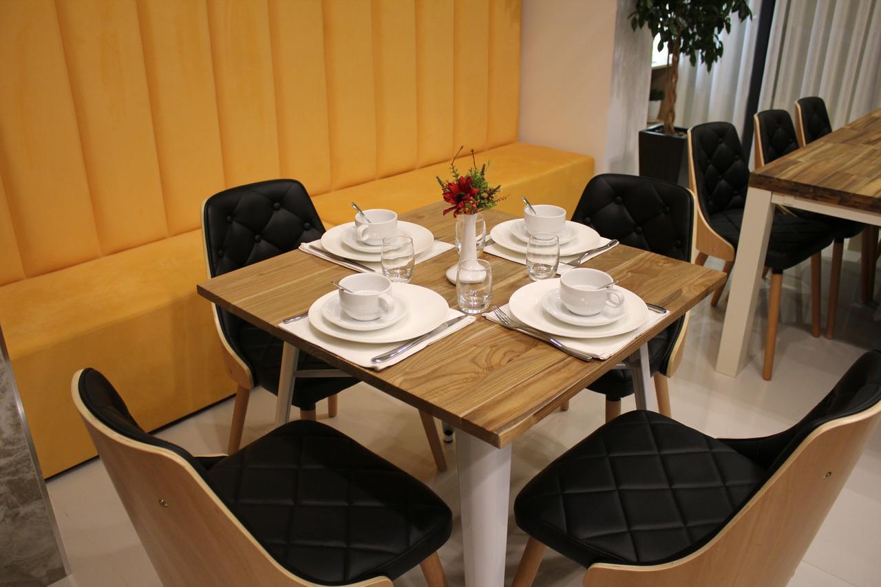 Park Hotel Tirana Yzberish Ngoại thất bức ảnh